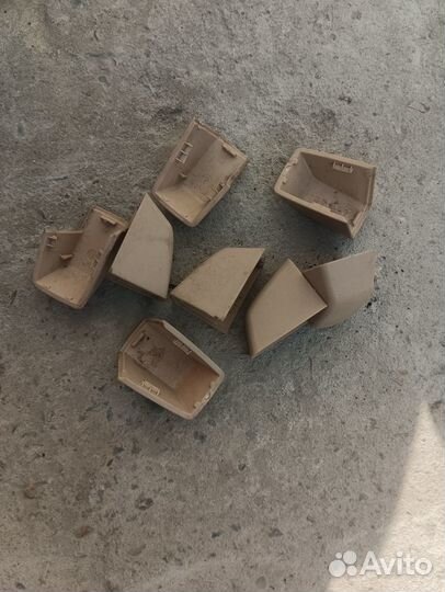 Заглушка потолочной ручки e83