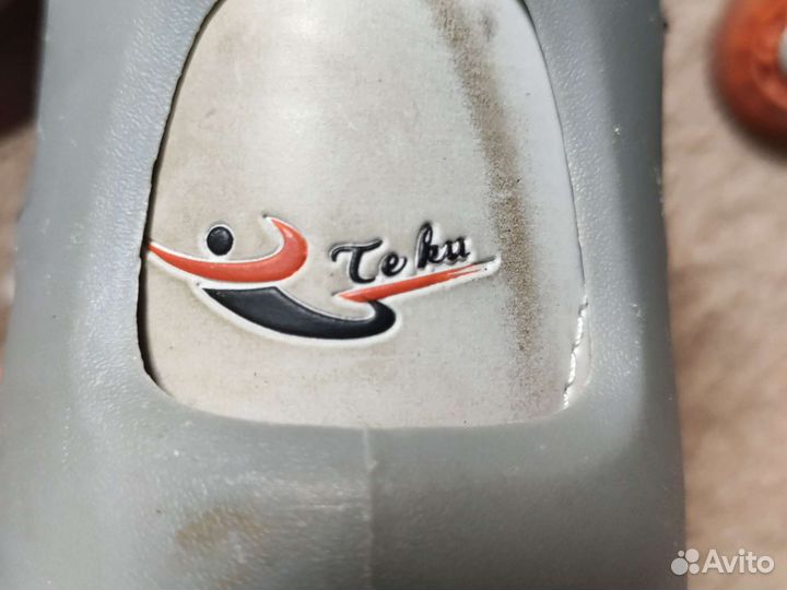 Роликовые коньки