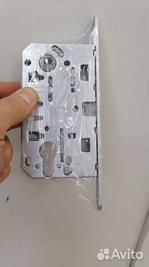 Замена дверных замков, установка замков, ремонт вх