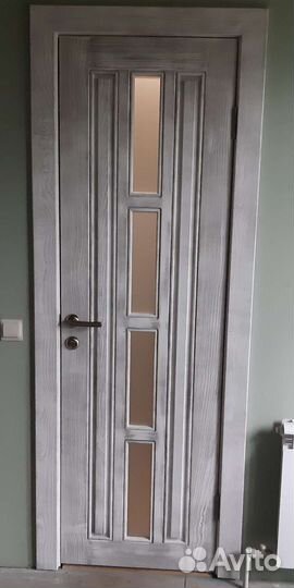 Продаю двери межкомнатные