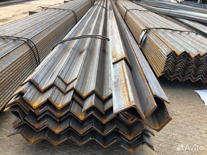 Уголок 25х25х3