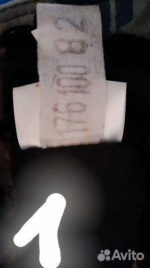 Костюмы