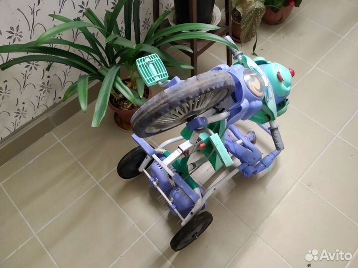 Детский трехколесный велосипед бу