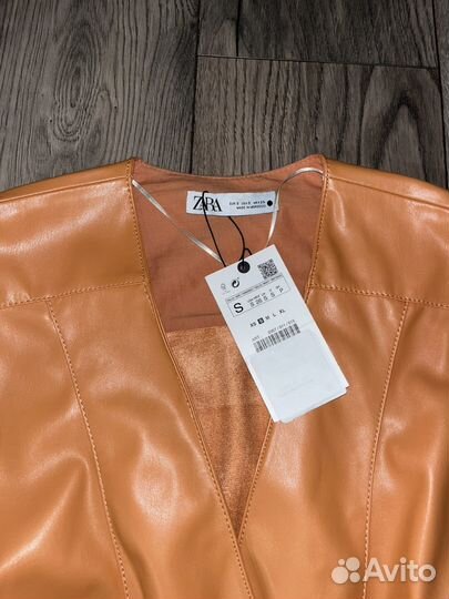 Кожаное платье zara