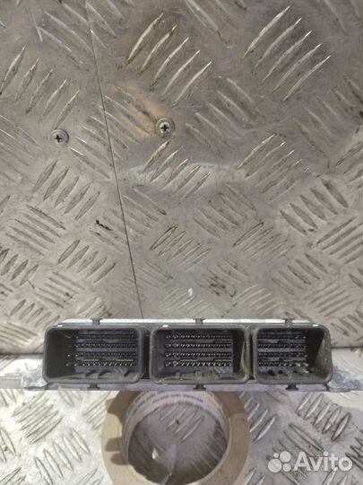 Блок управления двс Infiniti G37