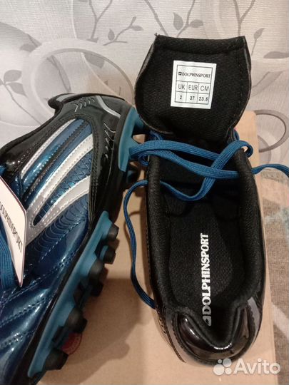 Футбольные бутсы