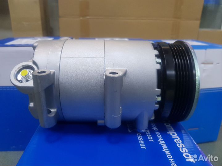 Компрессор кондиционера Ford Focus II 1.6