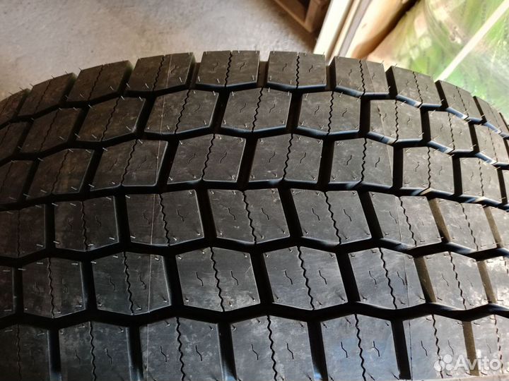 Грузовые ведущие шины Hankook 315/70 22.5