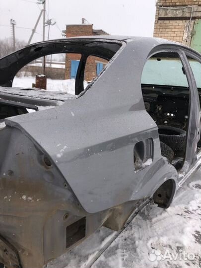Крыло заднее четверть прав chevrolet aveo T250 1.4