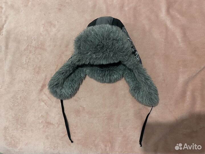 Шапка зимняя на мальчика 3-4 года