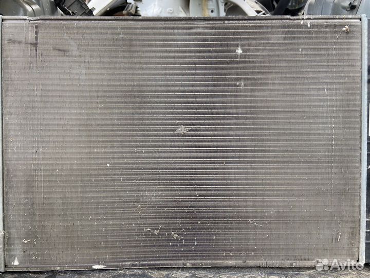 Радиатор охлаждения Renault Logan Largus