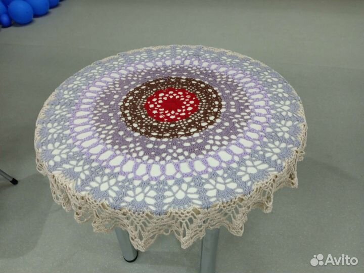 Скатерть круглая вязаная
