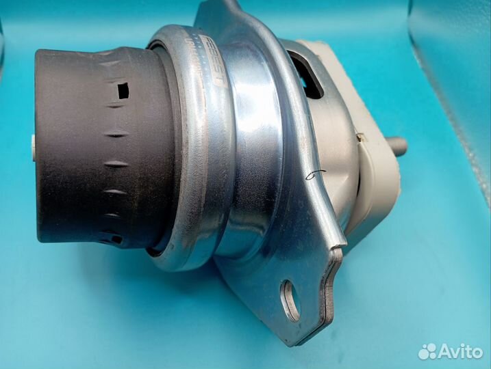 Подушка двигателя febest lrml319F