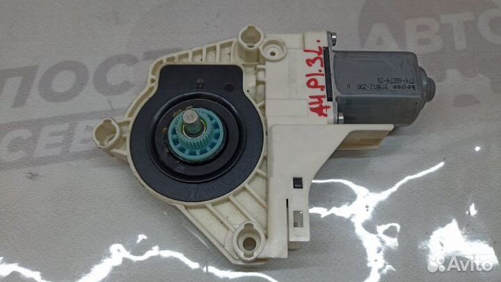 Моторчик стеклоподъемника задний левый Audi A4 B8