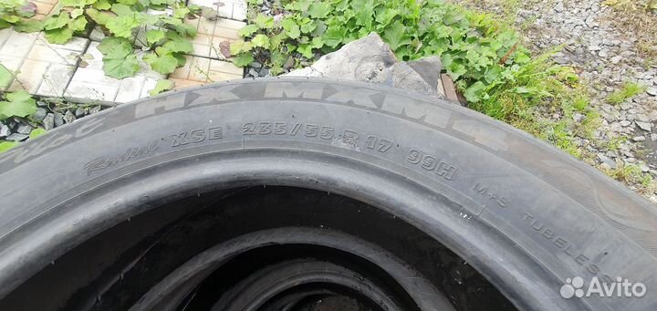 Michelin Pilot HX MXM4 235/55 R17