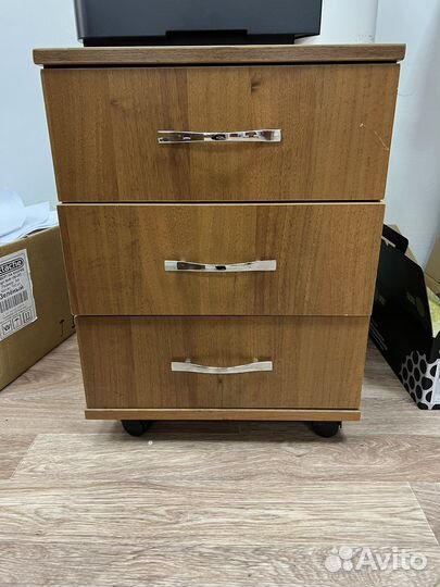 Стол офисный