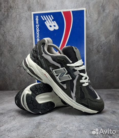 Кроссовки мужские new balance