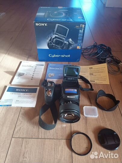 Цифровой фотоаппарат sony DSC R1