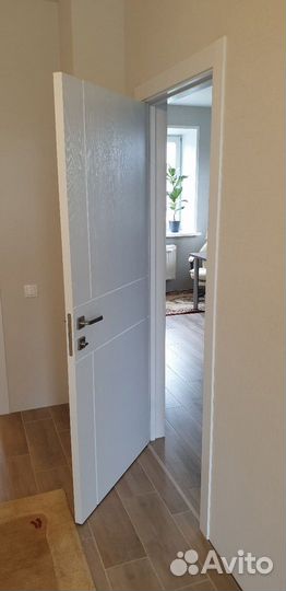 Двери межкомнатные белые современные