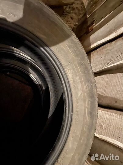 Bridgestone Blizzak LM-18 215/60 R17