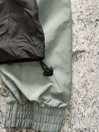 Ветровка Adidas