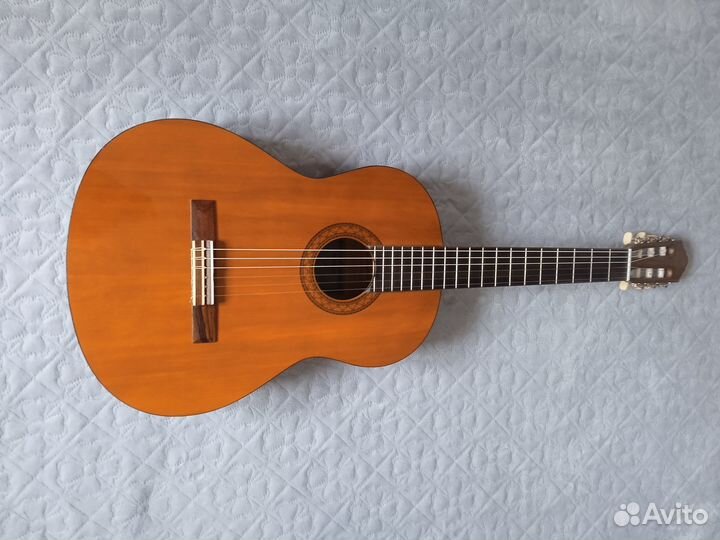 Классическая гитара Yamaha C40