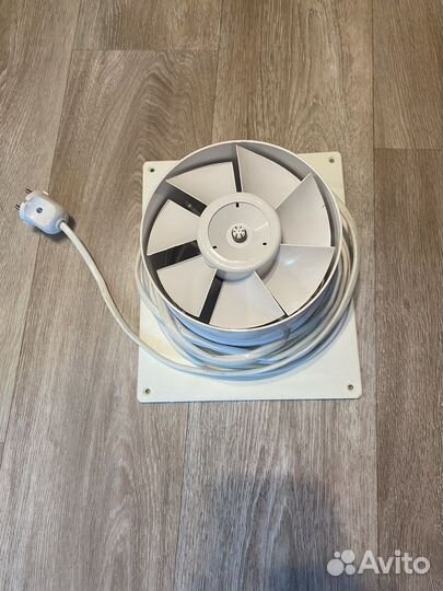 Канальный осевой вентилятор