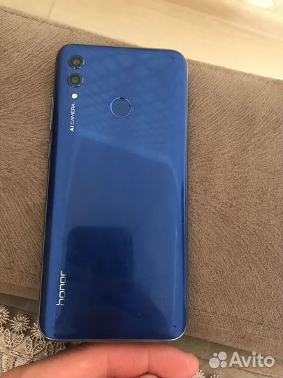HONOR 10, 4/64 ГБ