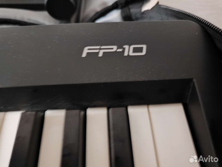 Цифровое пианино Roland FP-10