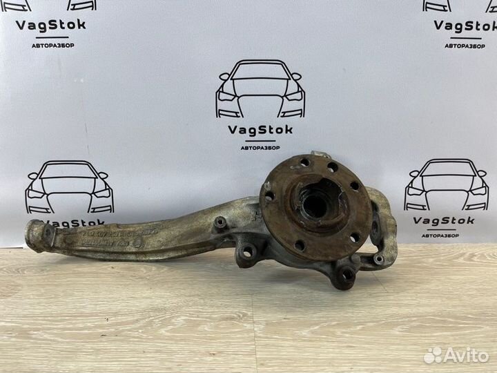 Кулак поворотный передний левый Audi Q7 4L 3.6 BHK