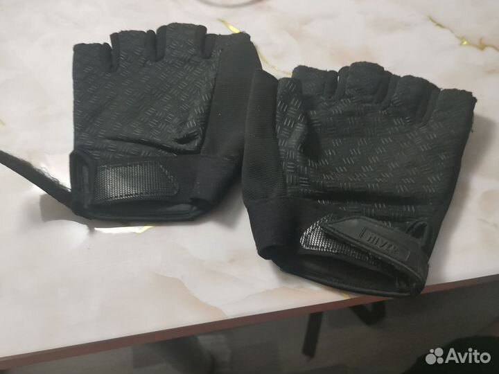 Велосипедные перчатки