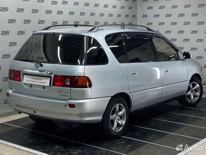 Toyota Ipsum 2.0 AT, 2000, 199 706 км