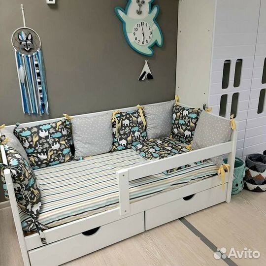 Кроватка софа из массива детская высокий борт
