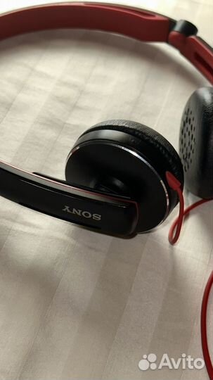 Наушники Sony
