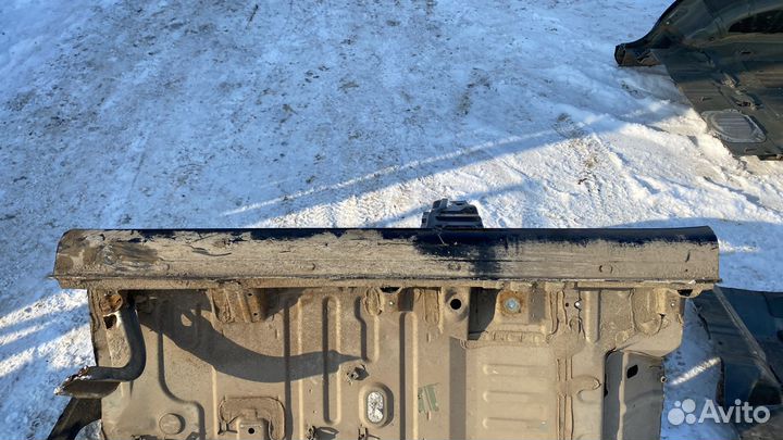 Порог Со Стойкой Левый Mitsubishi Pajero Sport 2