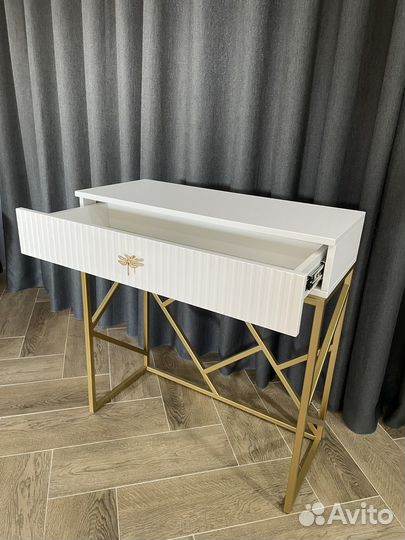 Консоль Квадро из мдф