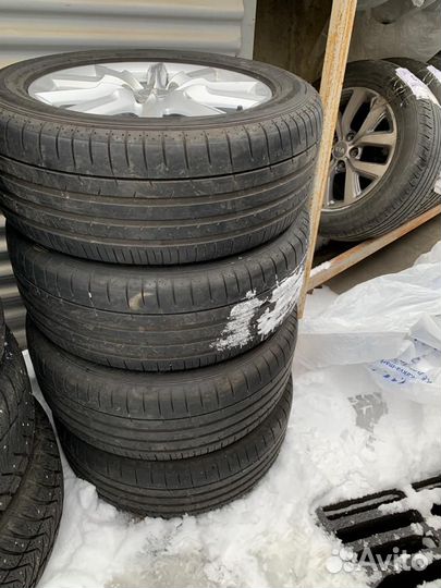 Колеса в сборе Dunlop 235/55 ZR17 Audi Q3