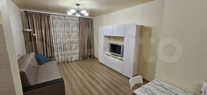 2-к. квартира, 52 м², 21/23 эт.