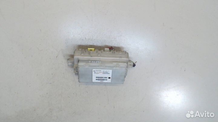 Блок предохранителей Mitsubishi L200, 2015