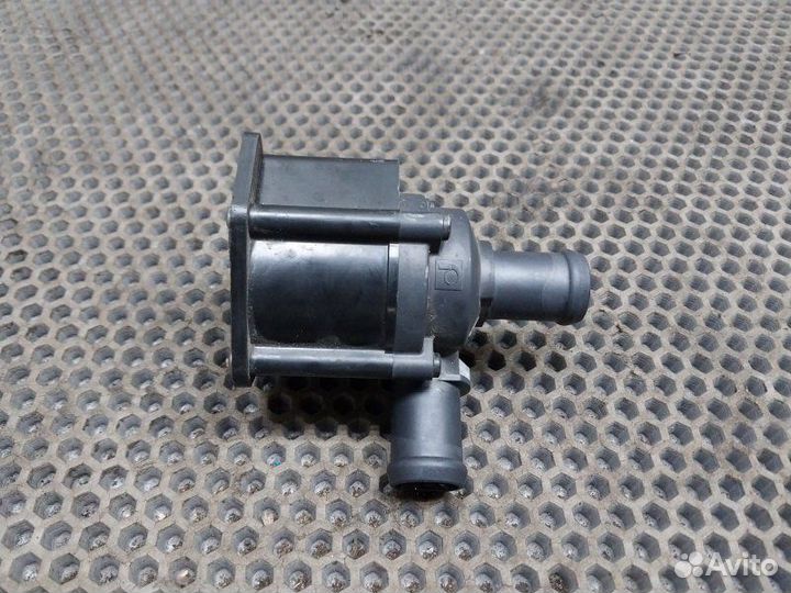 Помпа Audi A5 8T