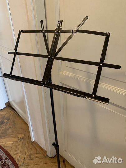 Пюпитр, подставка для нот