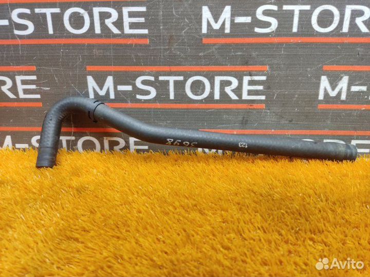 Патрубок системы охлаждения Mercedes-Benz S-Class