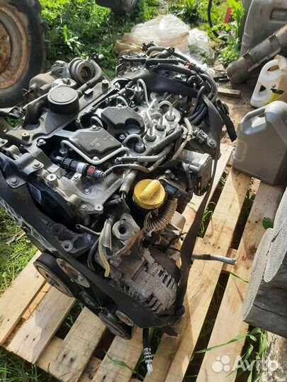 Двигатель M9R A700