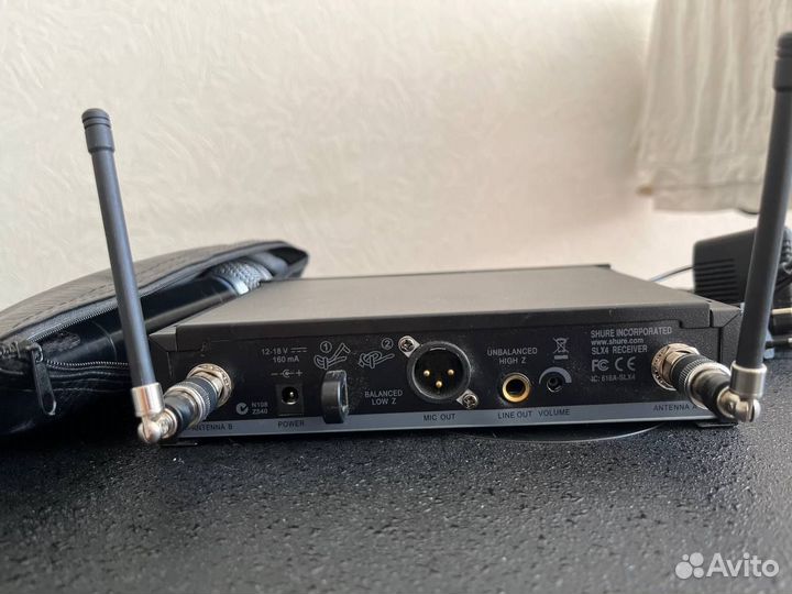 Микрофон Shure SLX4-beta58A