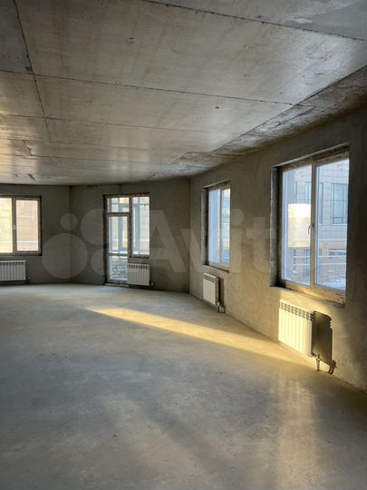 3-к. квартира, 85 м², 2/9 эт.