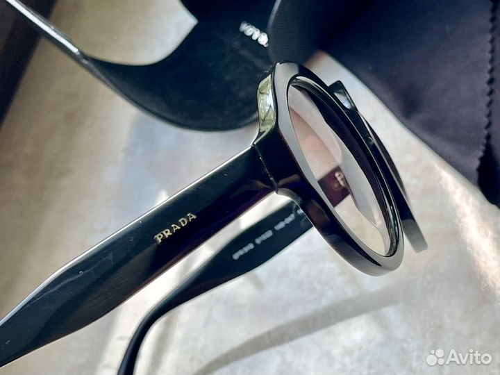 Очки Prada оригинальные Италия
