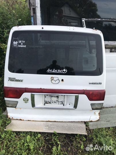 Двери Mazda Bongo Friendee
