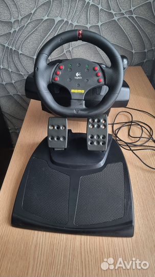 Игровой руль logitech momo racing