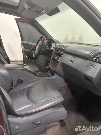 Mercedes-Benz M-класс 3.2 AT, 1998, 305 000 км