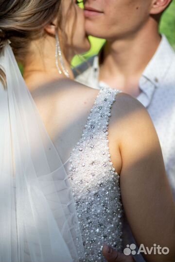 Свадебное платье 44 46 бу